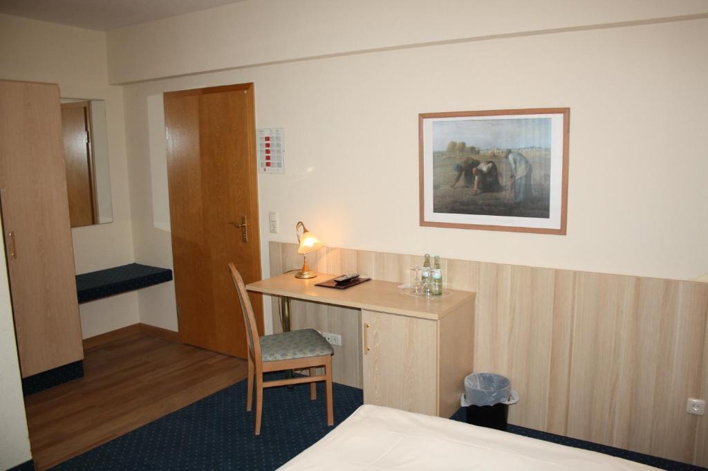 Hotel Zur Waage Bad Muenstereifel Bilik gambar